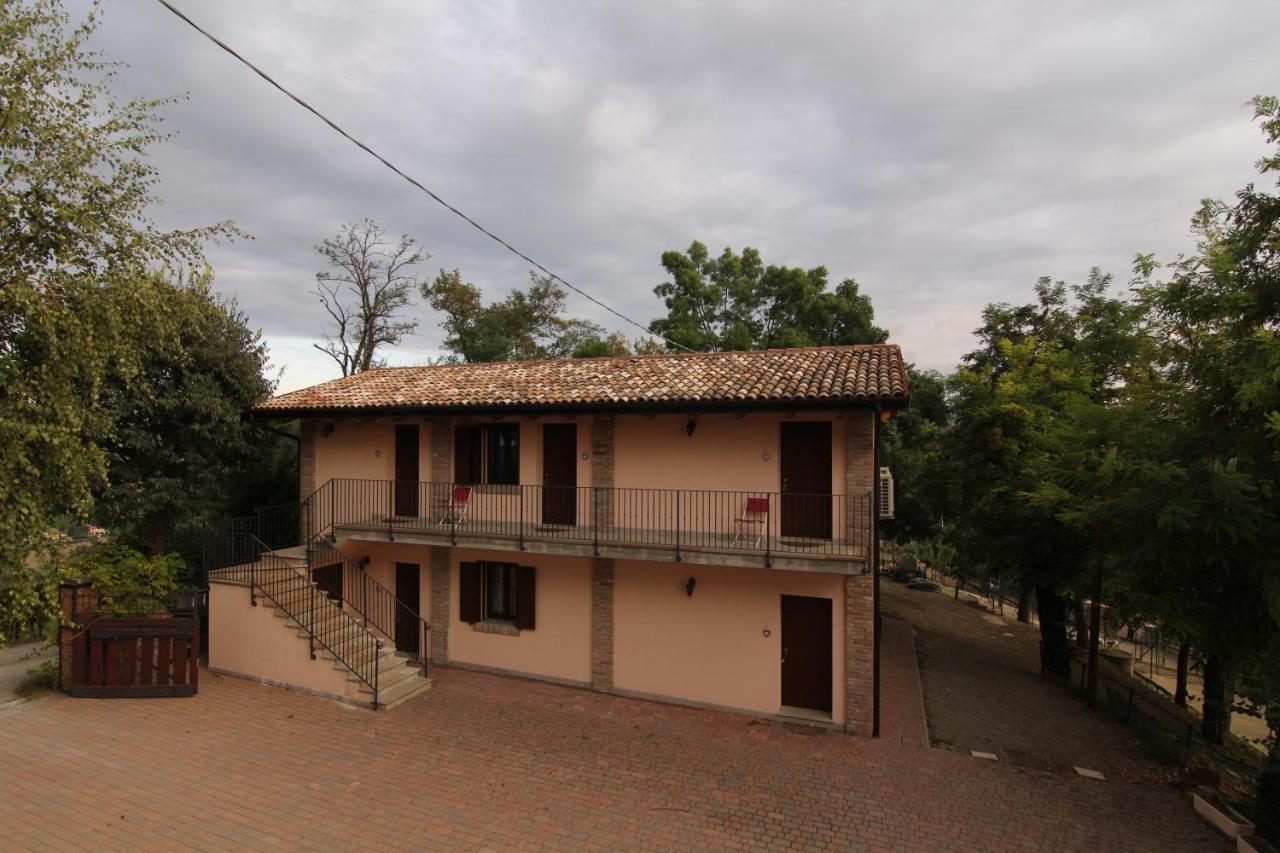 Agriturismo Ca' Isotta Castello di Serravalle Dış mekan fotoğraf