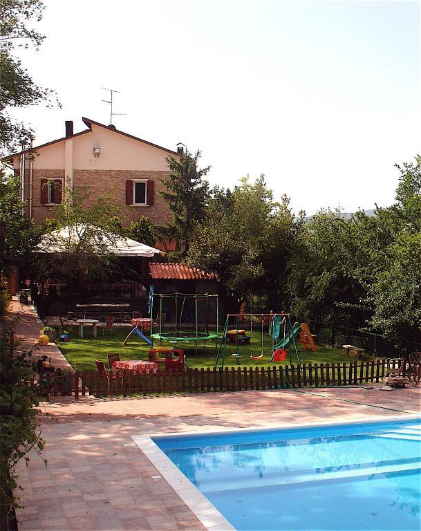 Agriturismo Ca' Isotta Castello di Serravalle Dış mekan fotoğraf
